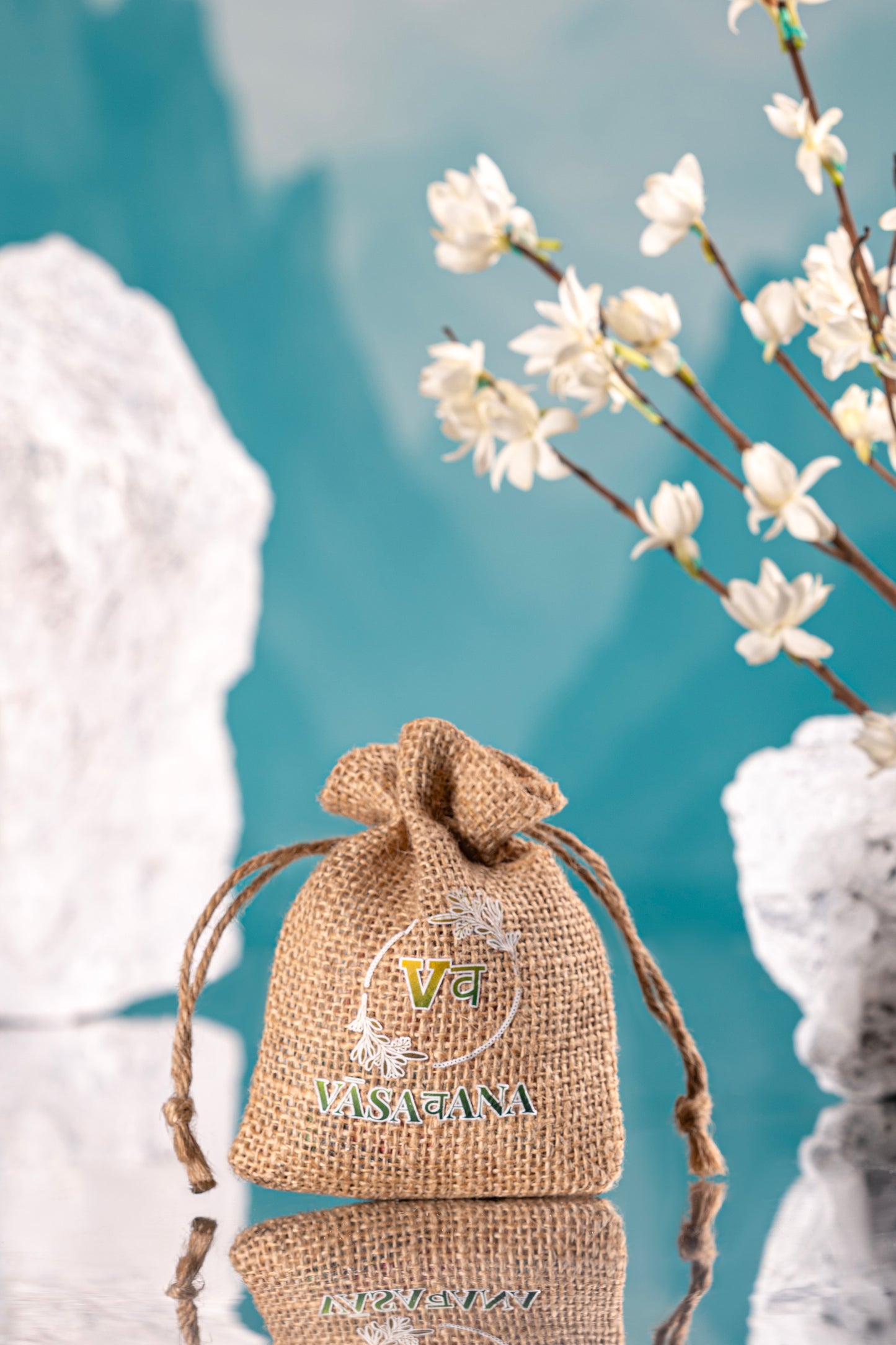 Aurora Breeze — Organic Jute Car Perfume | Vāsaवana